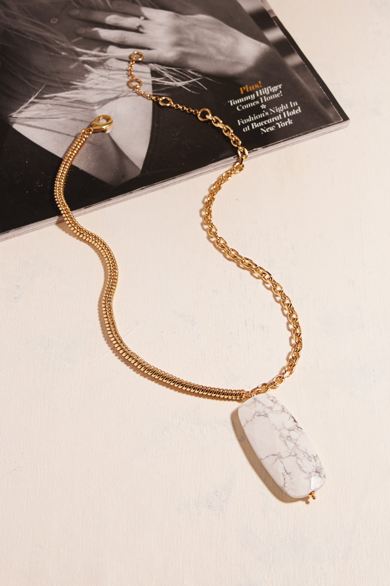 DS1N027_HOWLITE