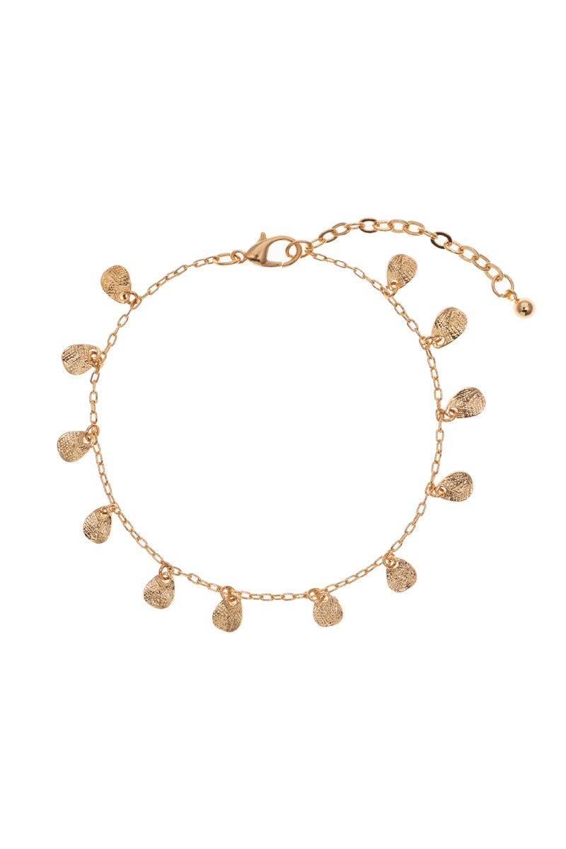 Texutred Shaped Basic Metal Clasp Bracelet