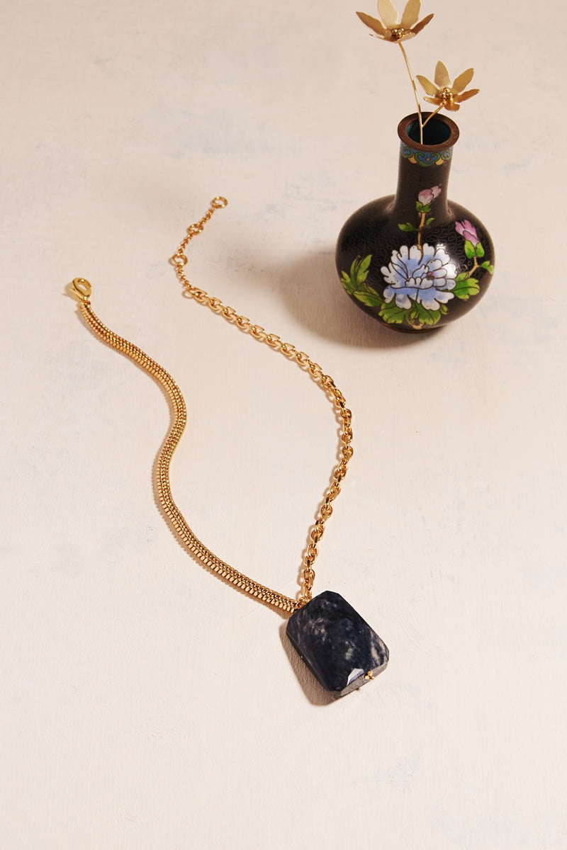 DS1N028_SODALITE