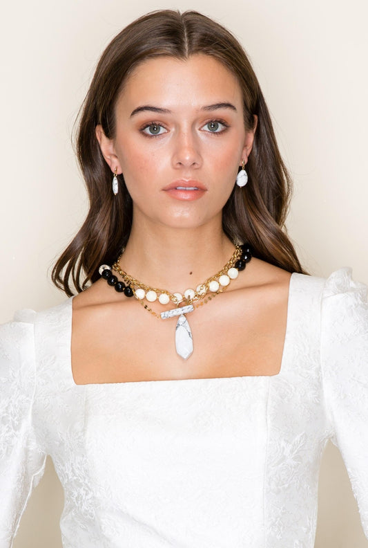 DS1N077_HOWLITE