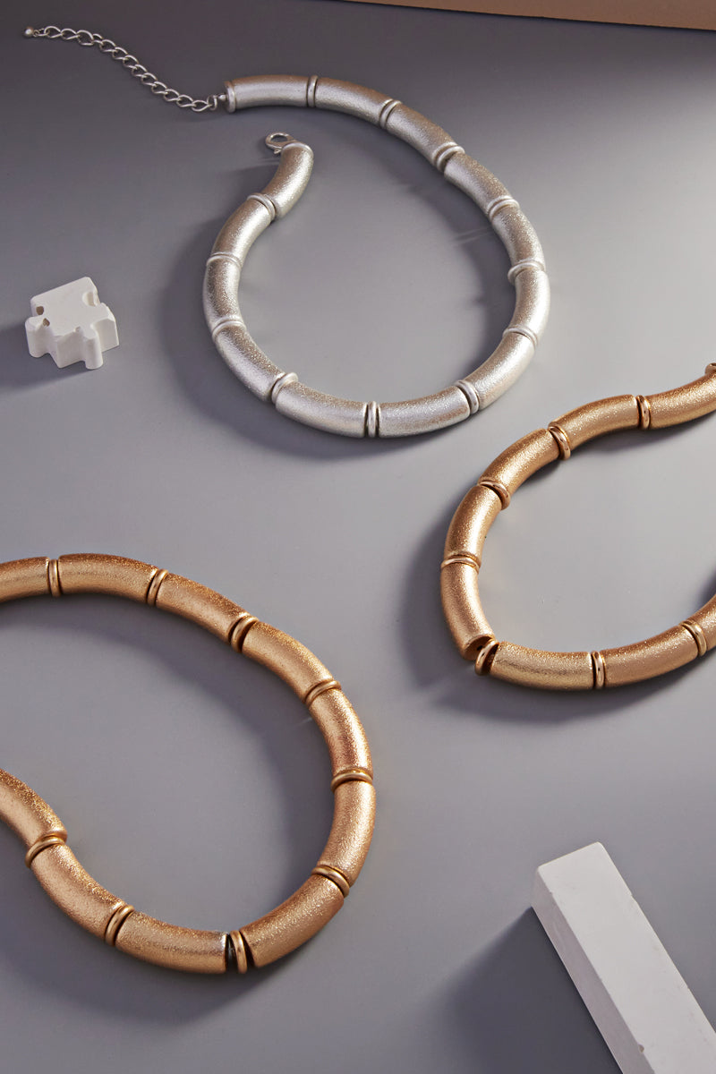 Sanding Textured Metal Statement Necklace – Designature Newyork